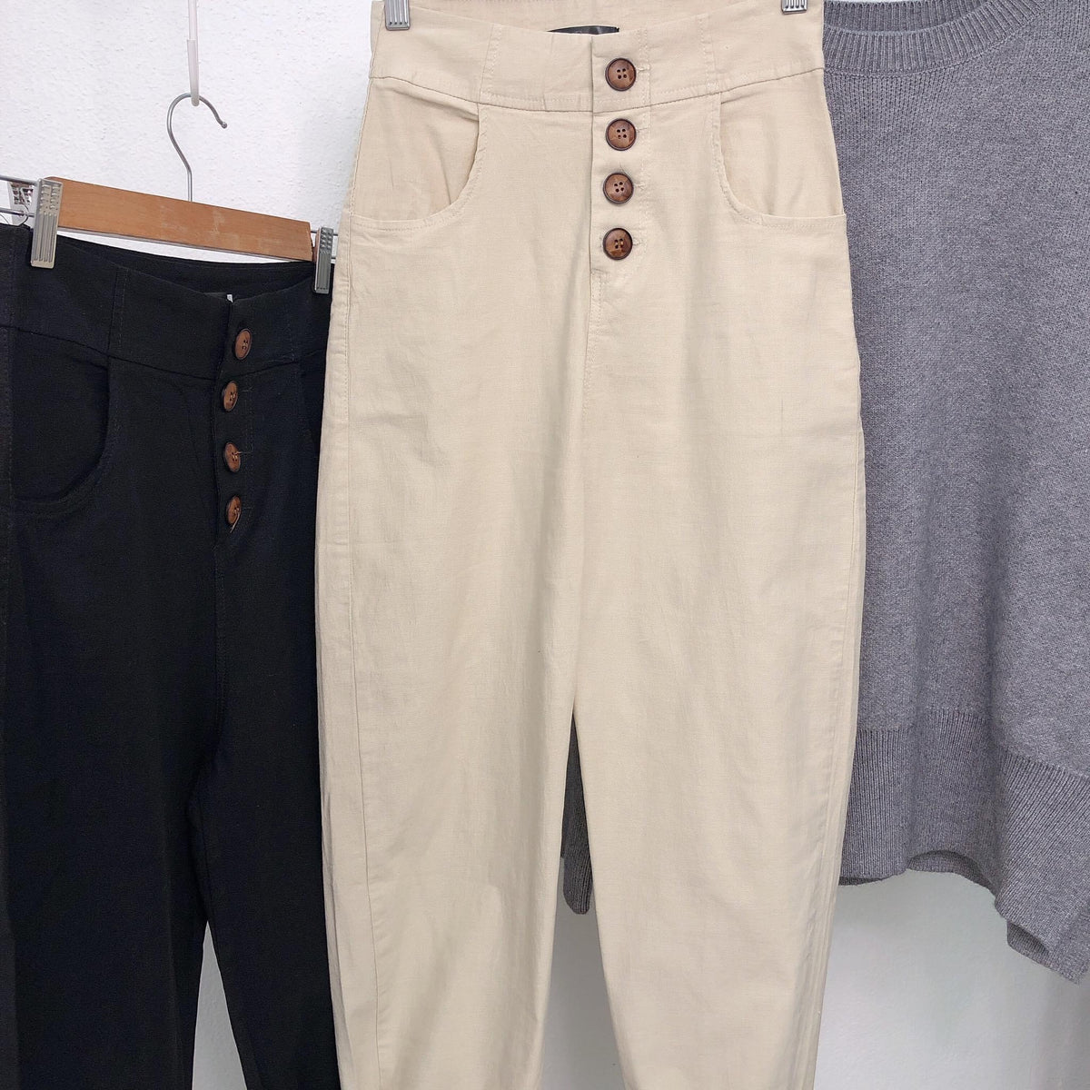 BUTTON ELASTIC PANTS