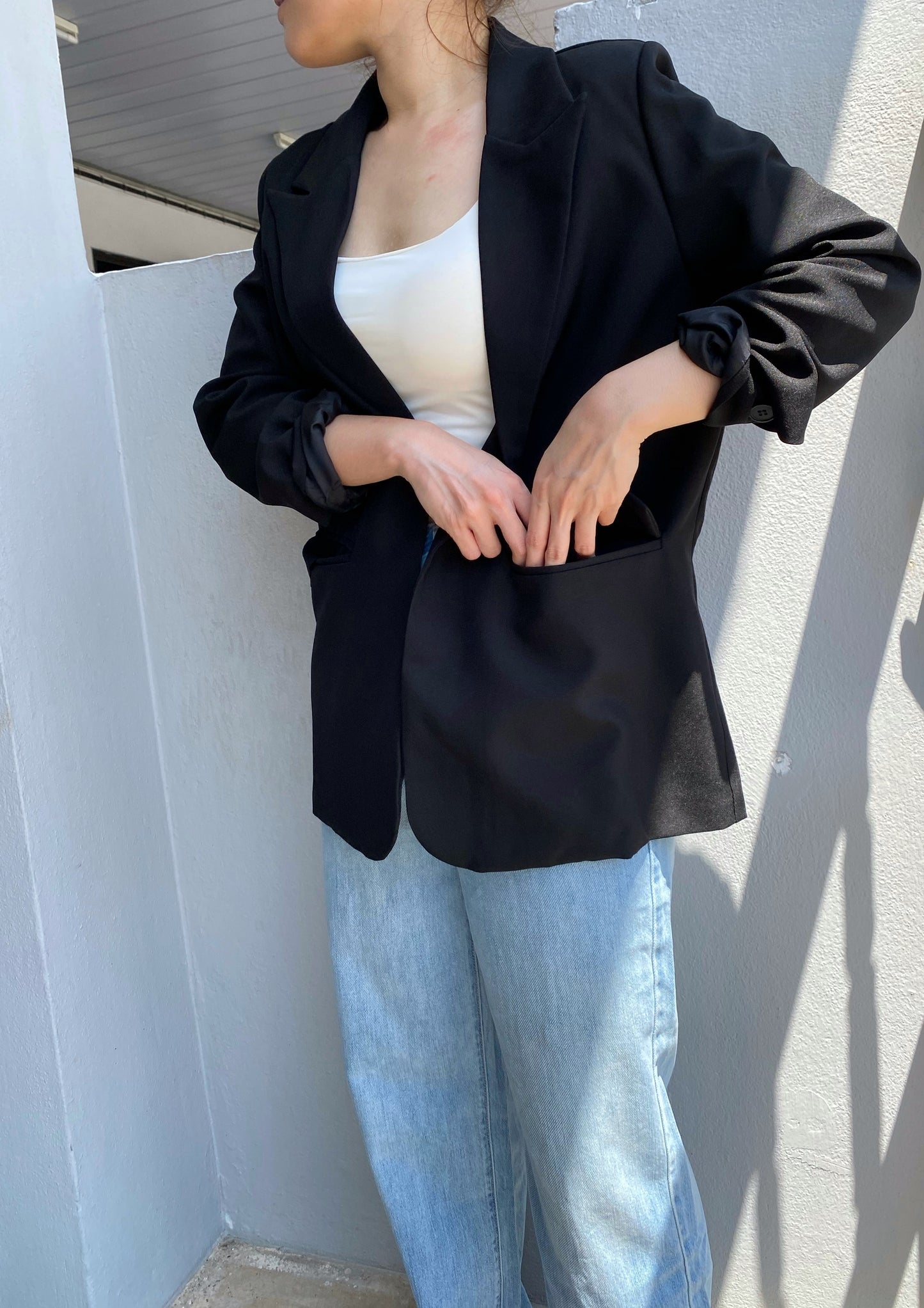 BLACK BLAZER