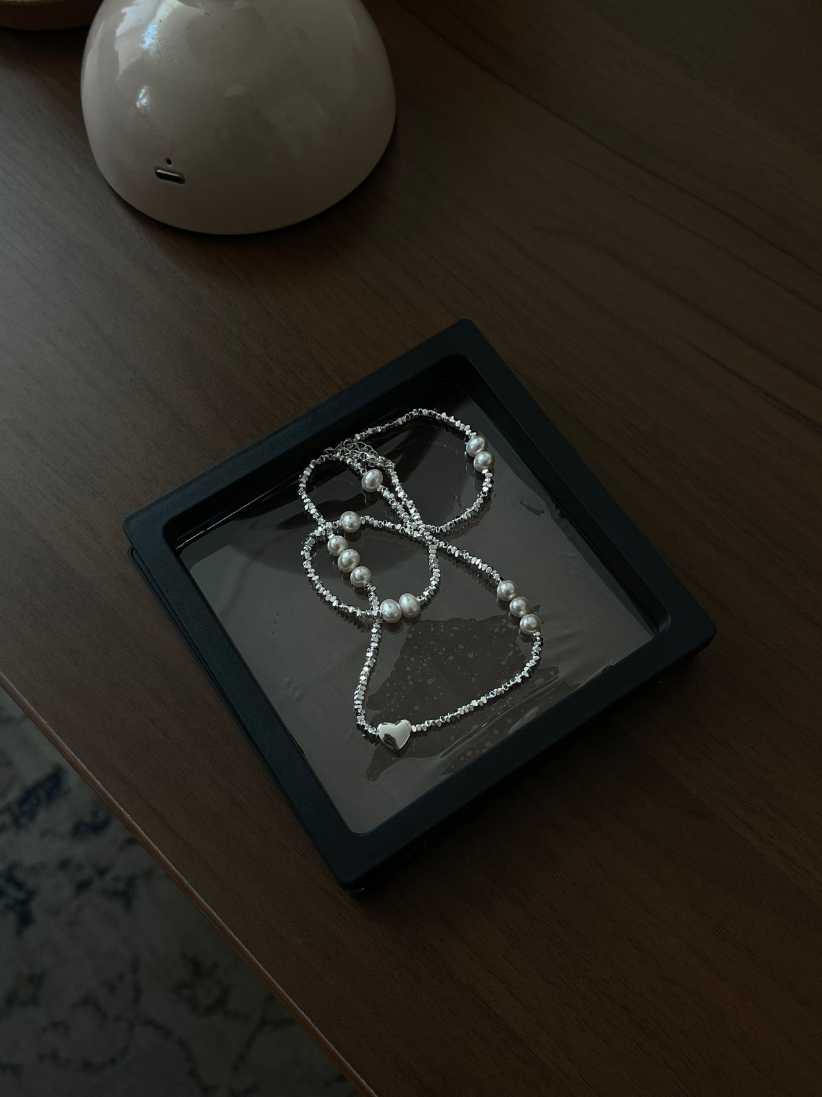 LOVE SHAPE NECKLACE