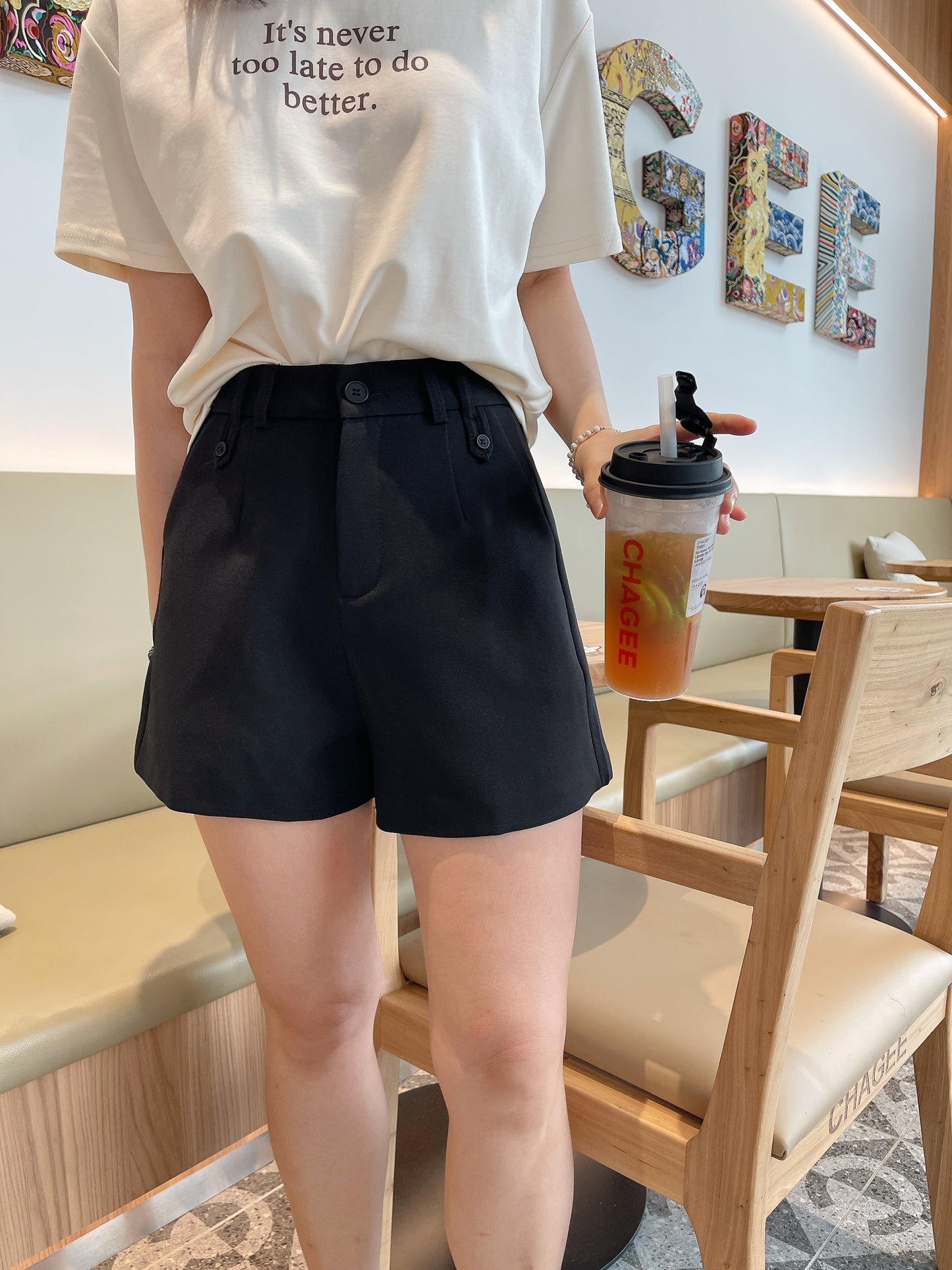 NUNU SHORT IN WHITE/GREY/BLACK