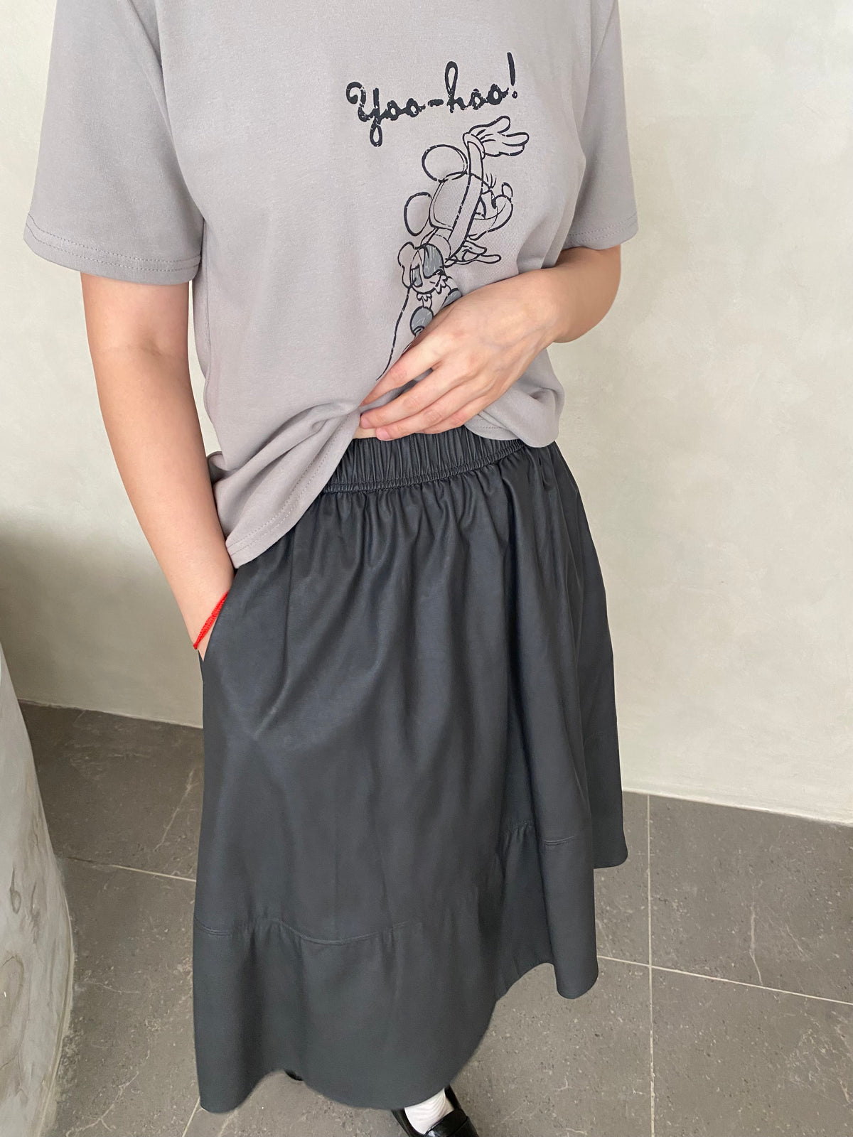 JOJO LEATHER SKIRT IN GREY