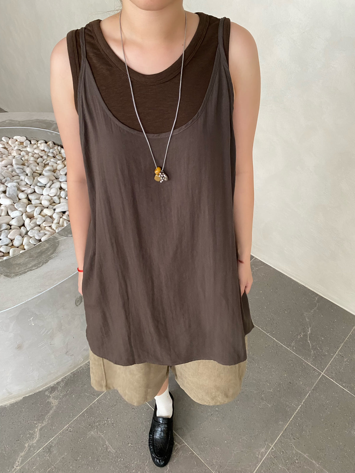 MIMI SINGLET SET (2 IN 1) IN BROWN