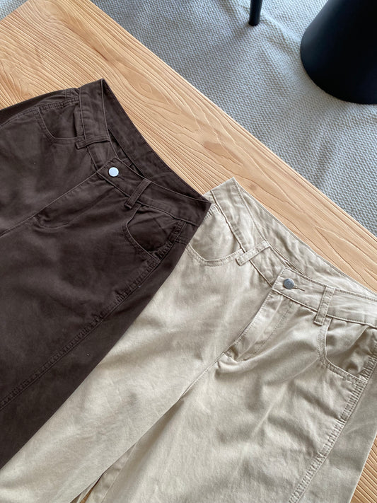 VELLA TROUSERS PANTS IN BROWN/KHAKI