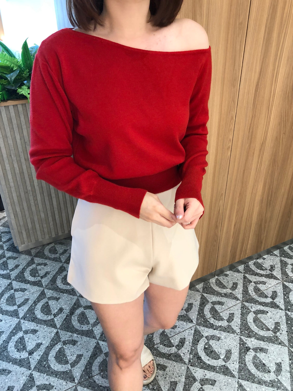 OFF SHOULDER TOP IN RED/GREY