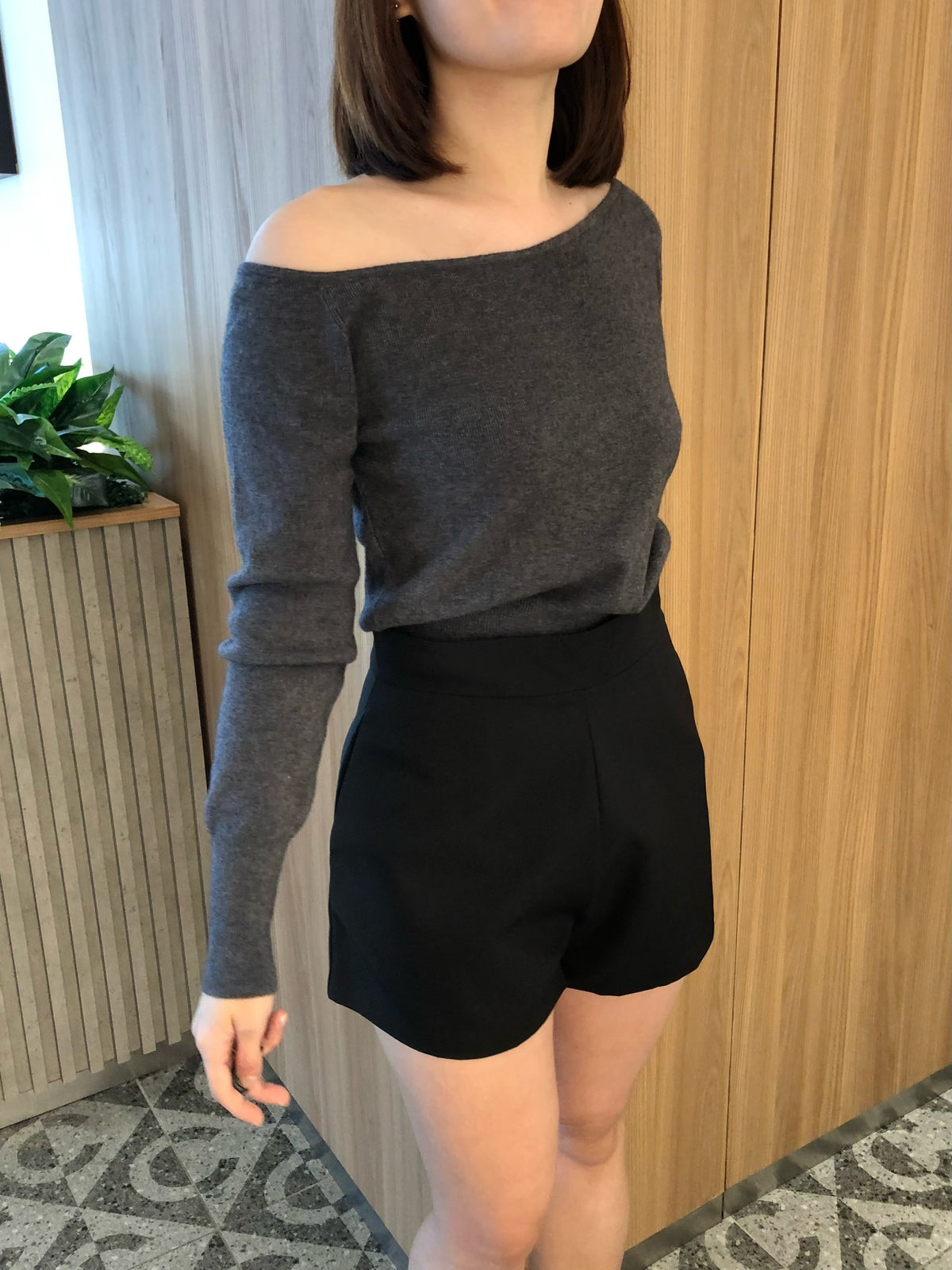 OFF SHOULDER TOP IN RED/GREY