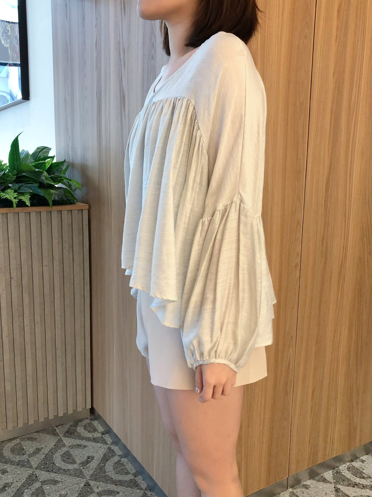 VERRIS BLOUSE TOP IN BEAN GREEN/OAT BEIGE/SKY BLUE