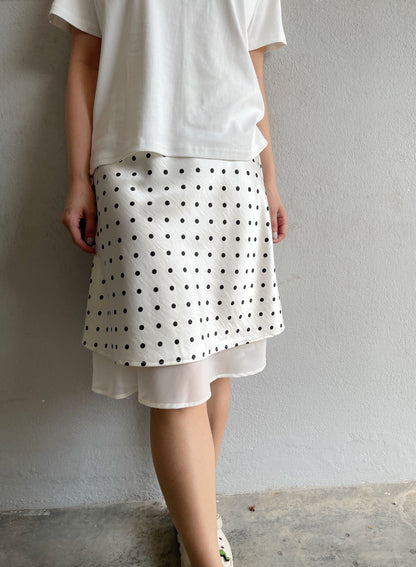 2LAYER SATIN SKIRT IN POLKA DOT/BLACK