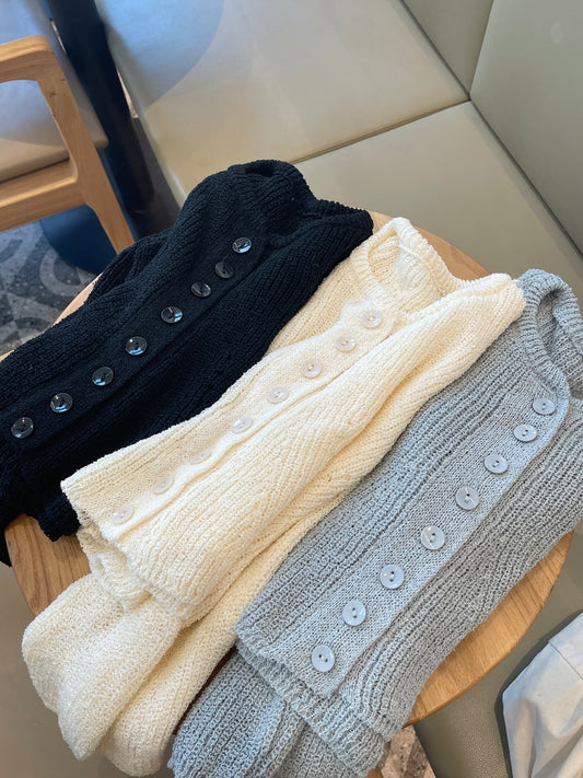 BELLA KNIT TOP IN CREAMWHITE/BLACK/BLUE