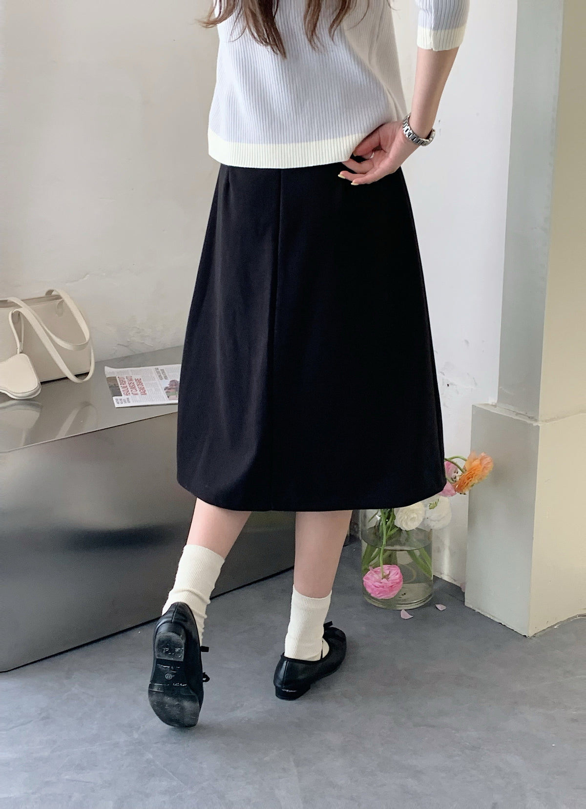 BERRY HIGH WAIST SKIRT IN BLACK