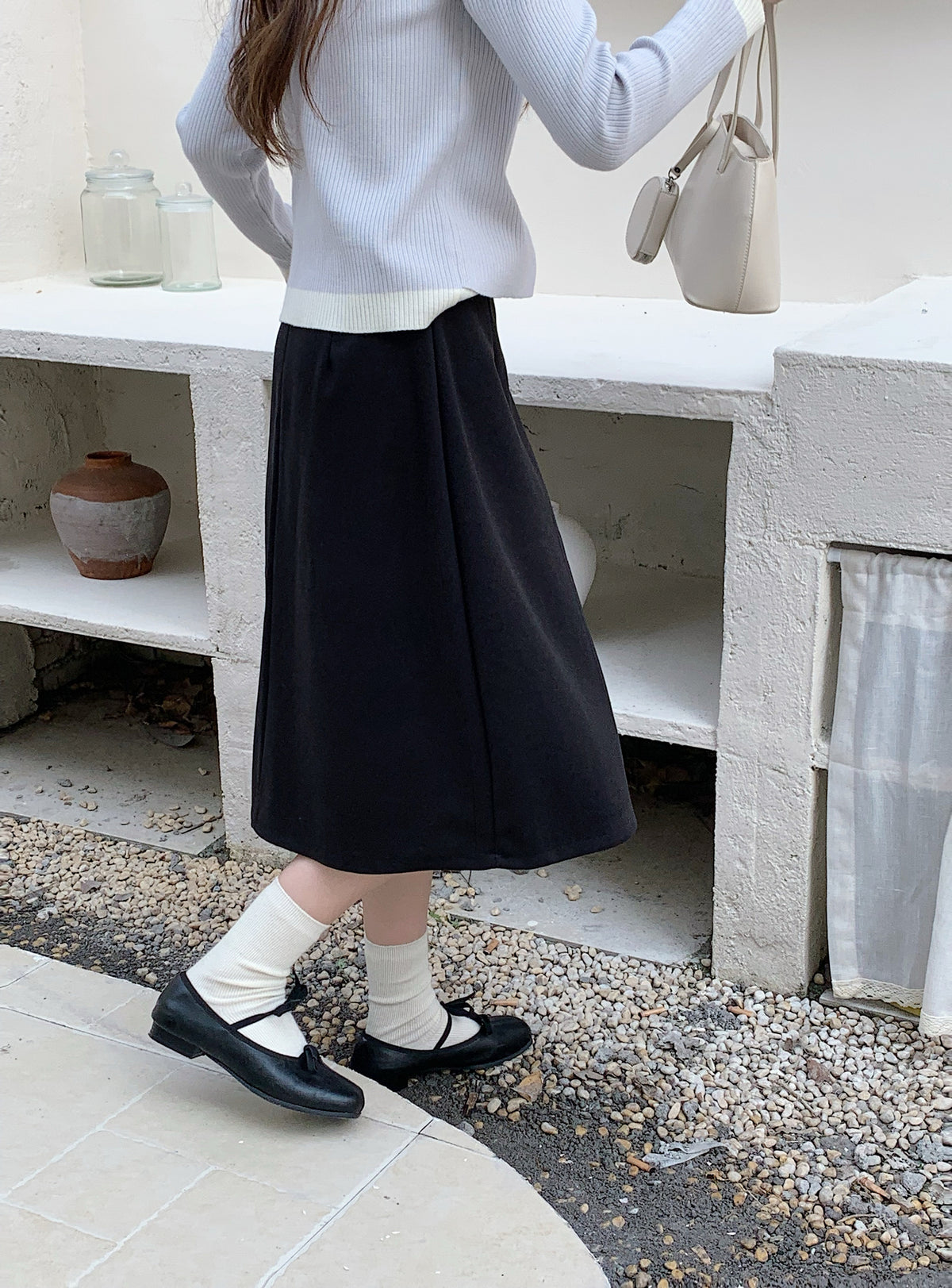BERRY HIGH WAIST SKIRT IN BLACK