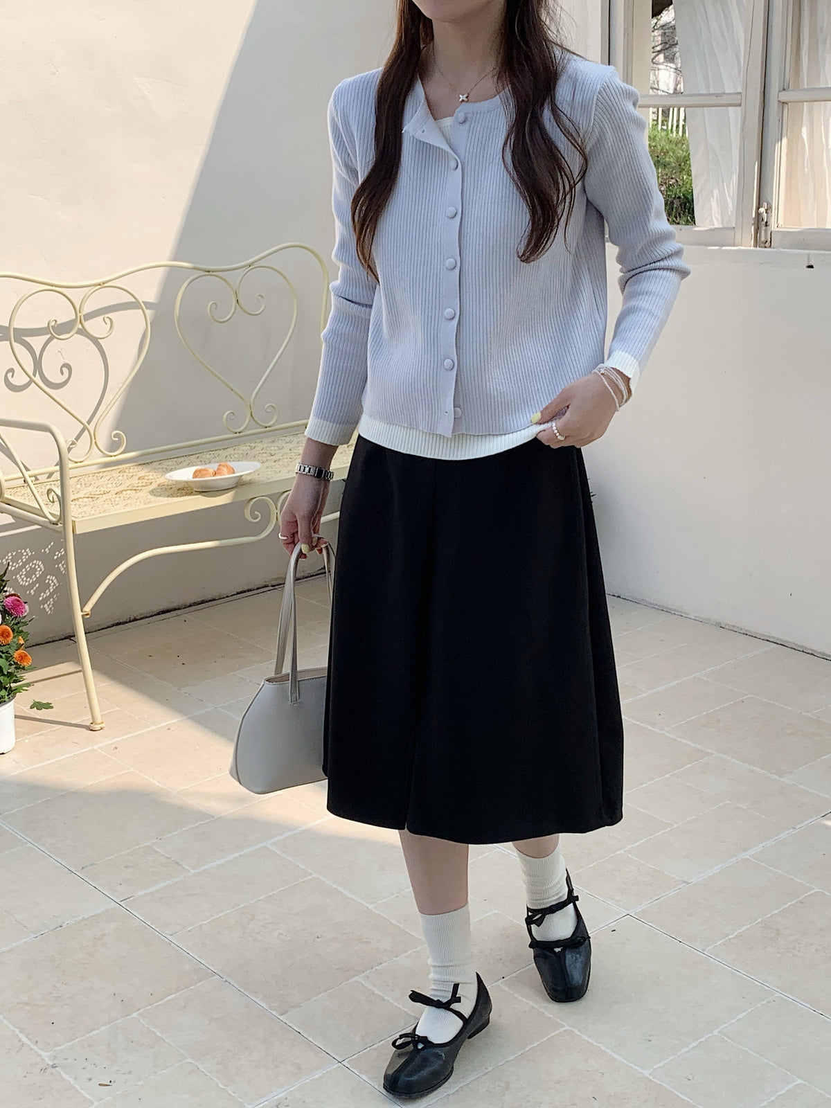BERRY HIGH WAIST SKIRT IN BLACK