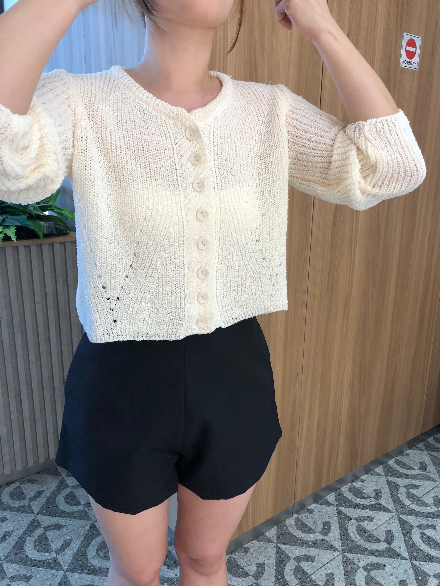 BELLA KNIT TOP IN CREAMWHITE/BLACK/BLUE