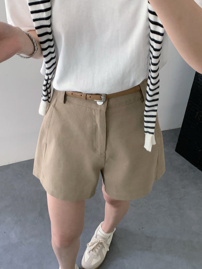 PAT HIGH WAIST SHORT IN KHAKI/WHITE
