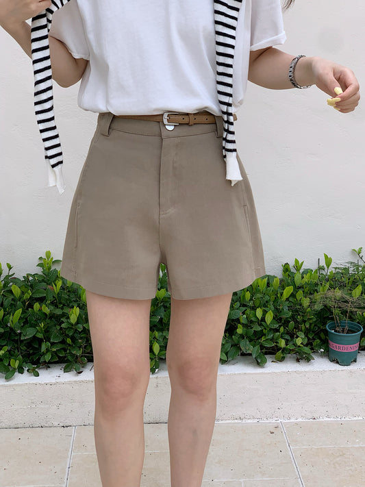PAT HIGH WAIST SHORT IN KHAKI/WHITE