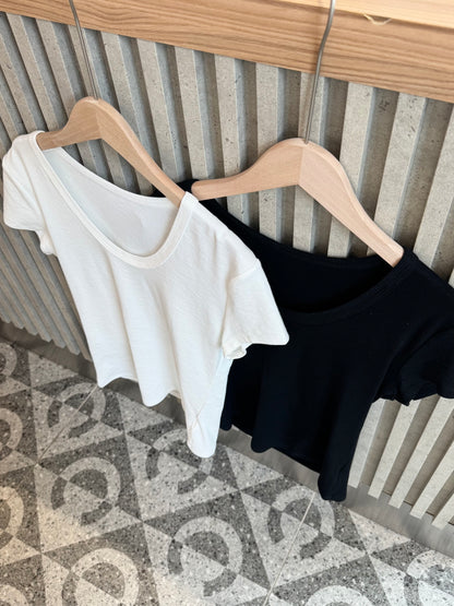 BOBBY U BASIC TEE IN WHITE/BLACK