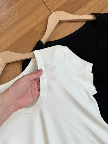 BOBBY U BASIC TEE IN WHITE/BLACK