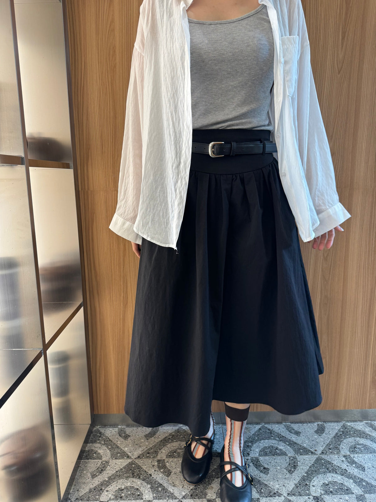 KATE HIGH WAIST SKIRT IN WHITE/BLACK