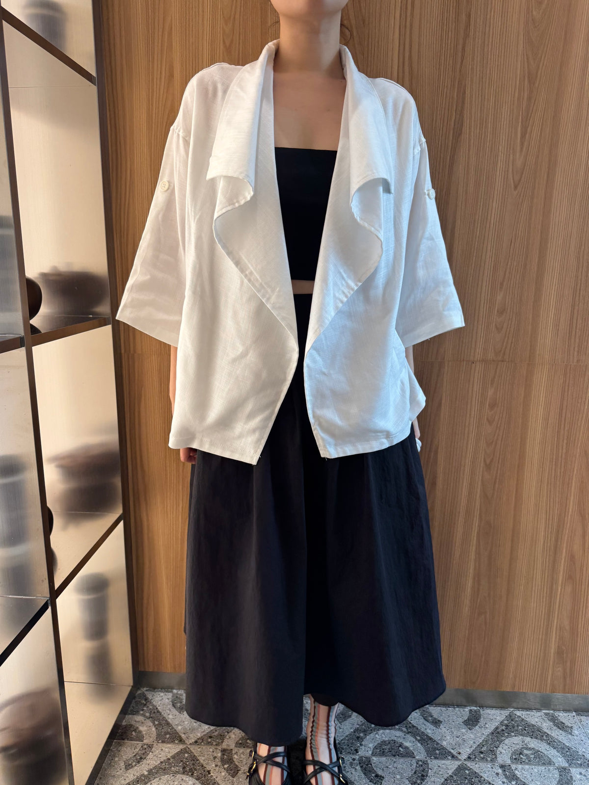 YURI LINEN COTTON BLOUSE JACKET IN WHITE/BEIGE