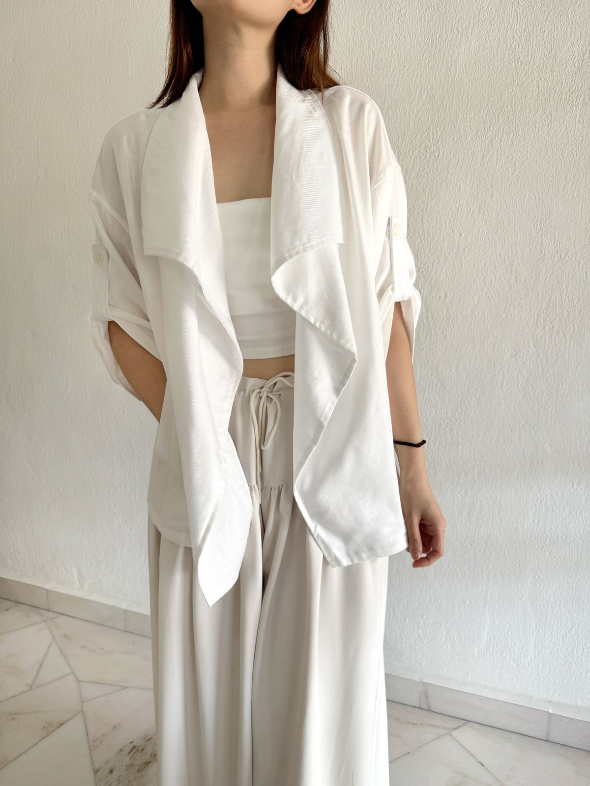 YURI LINEN COTTON BLOUSE JACKET IN WHITE/BEIGE