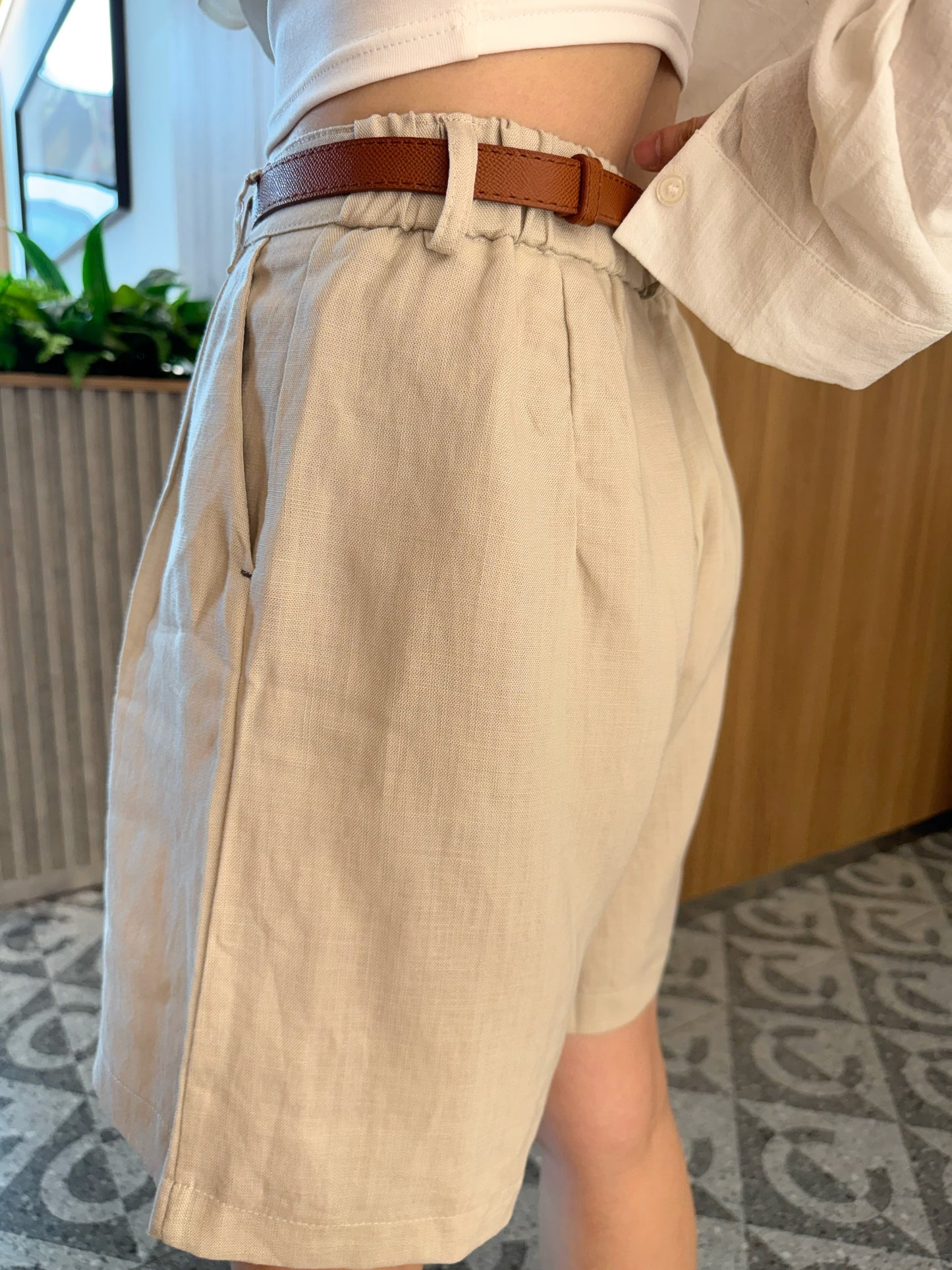 LINEN COTTON SHORT IN OAT BEIGE