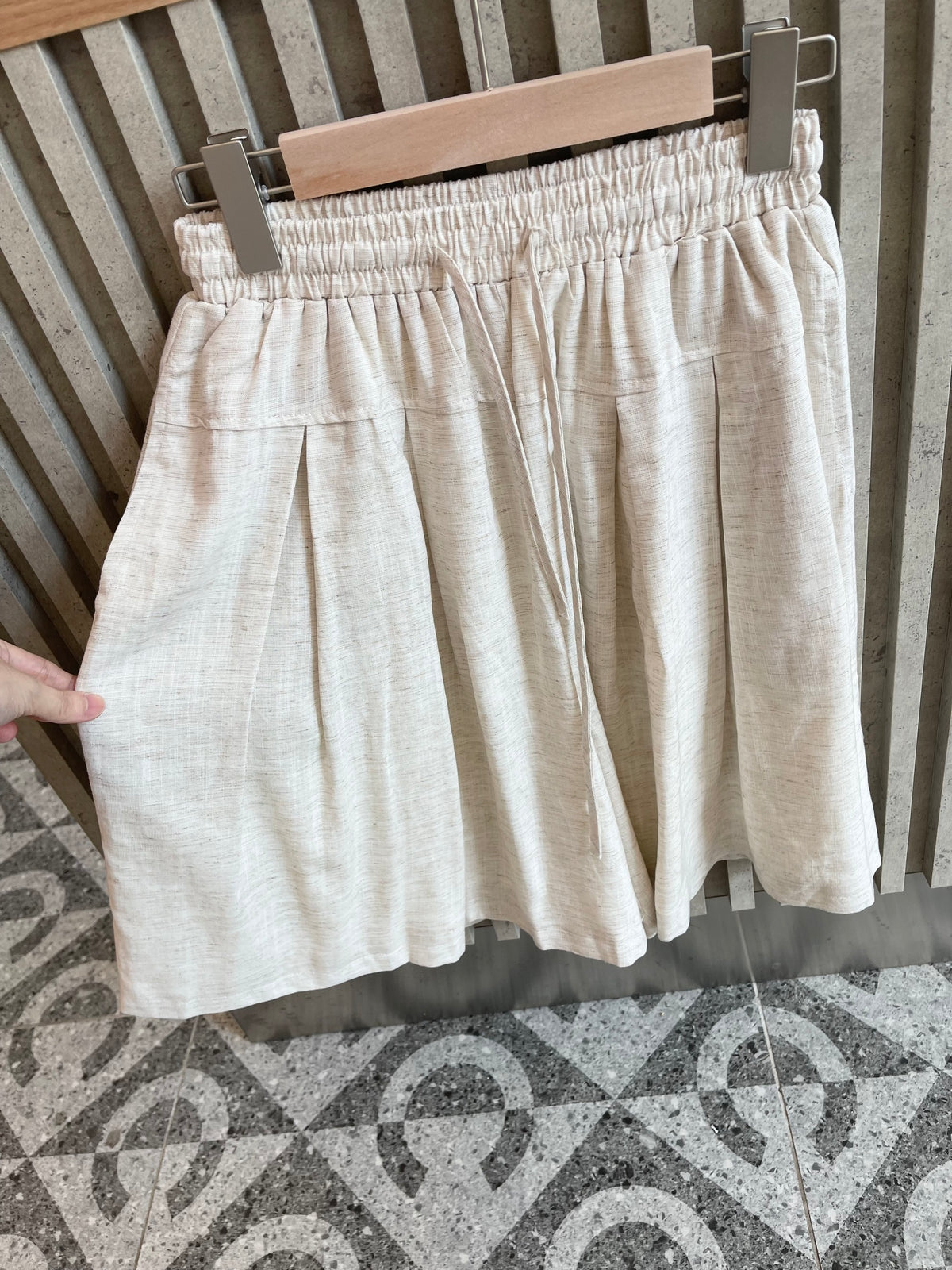 JESSIE LINEN COTTON SHORT IN OAT BEIGE