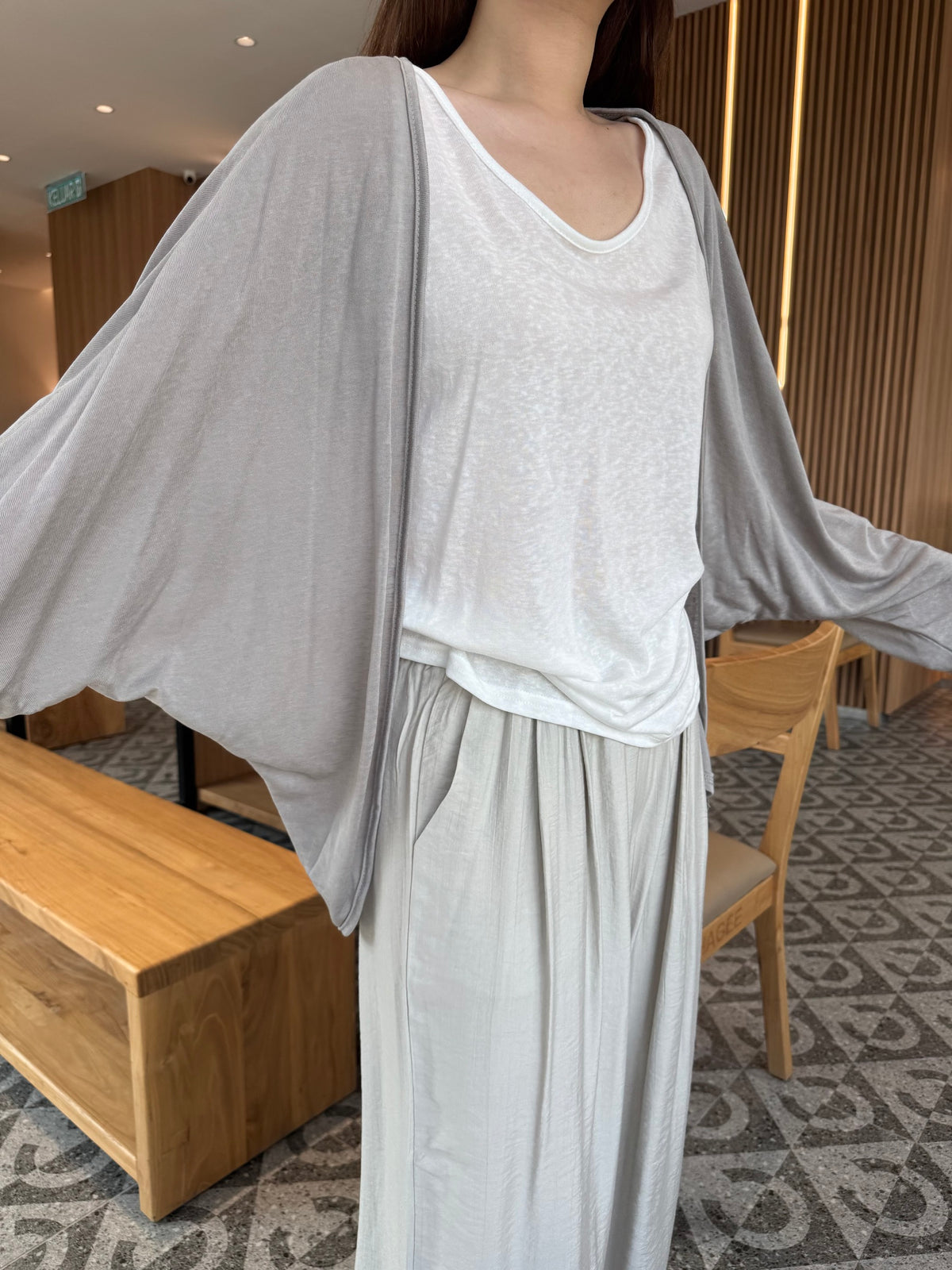2 IN 1 SET (SINGLET + OUTER) IN BLACK/GREY