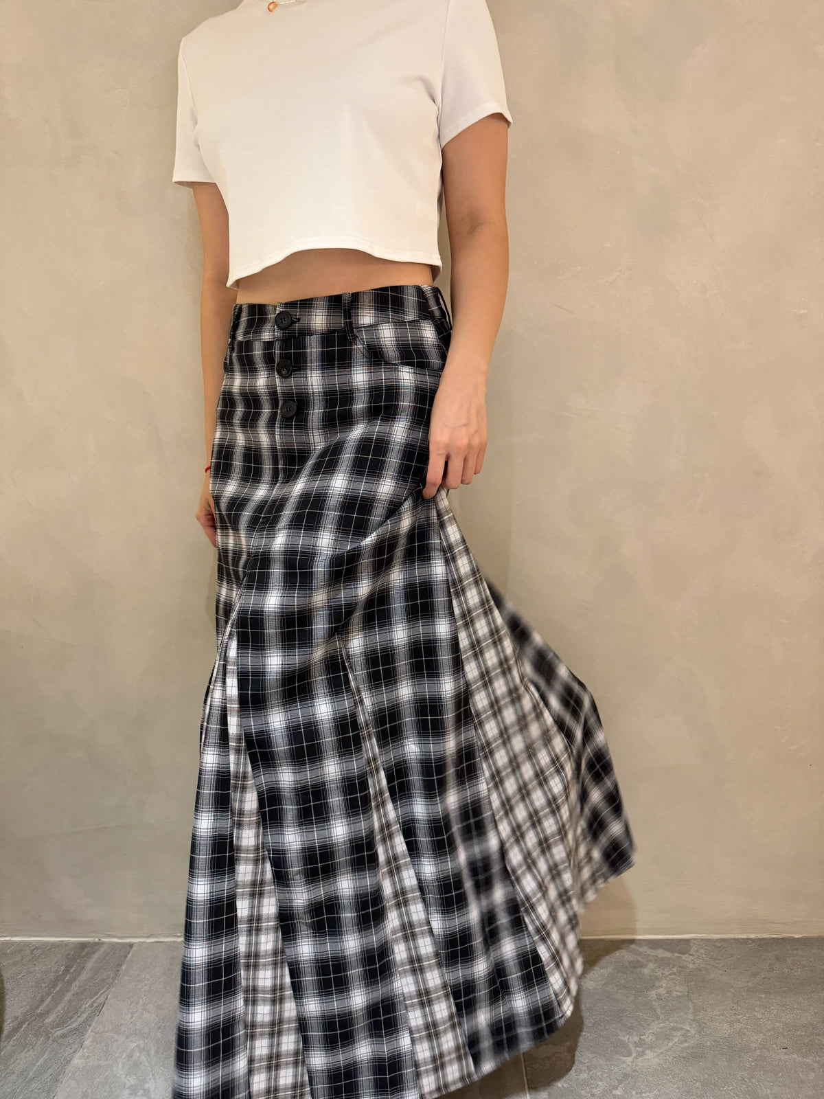 PLAID A LINE SKIRT IN BLACK