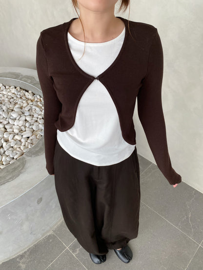DOBI LONG SLEEVE TOP IN BROWN/BLACK