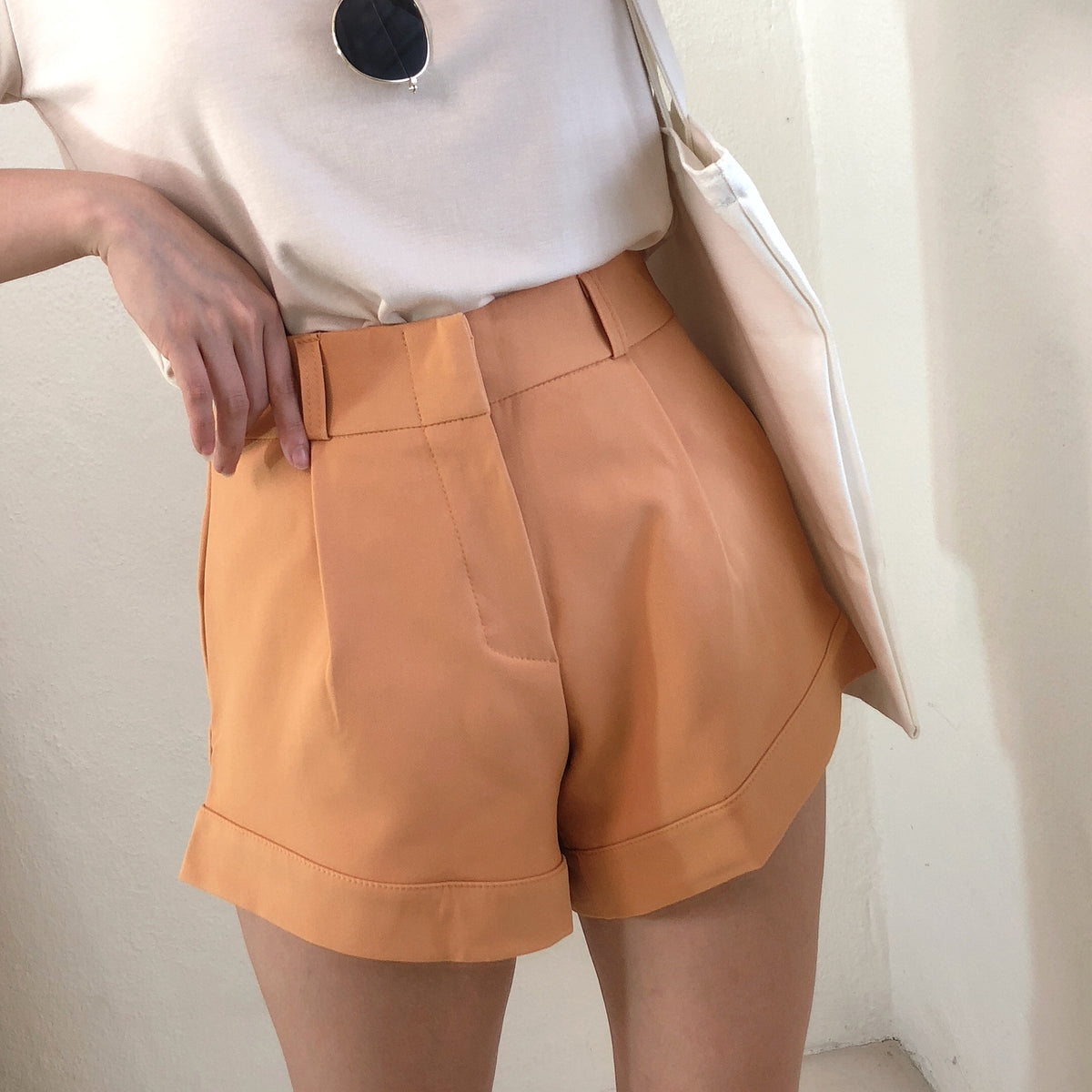 RUBY SHORT (ORANGE)