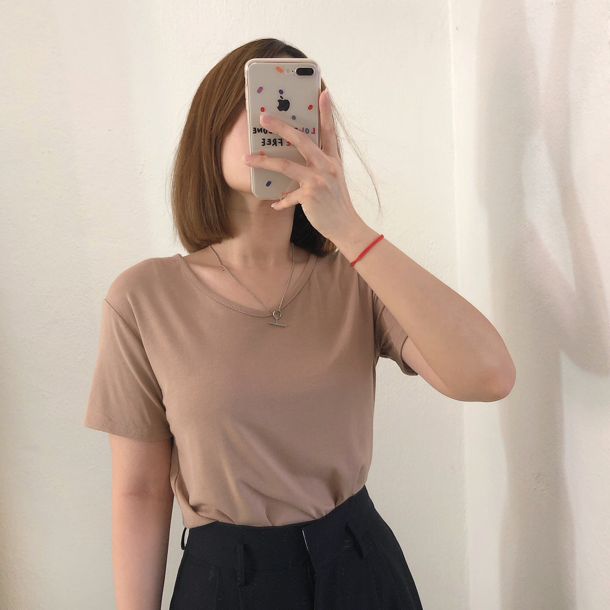 V BASIC TEE