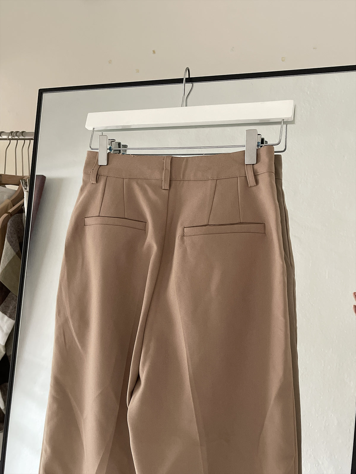 SALES ITEM (BOTTOM) 02