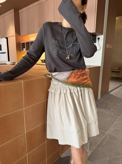 EMBROIDERED HORSE LONG SLEEVE TOP