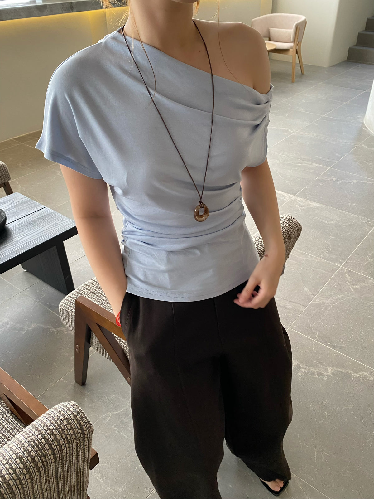 LONE LADY TOP IN BLUE