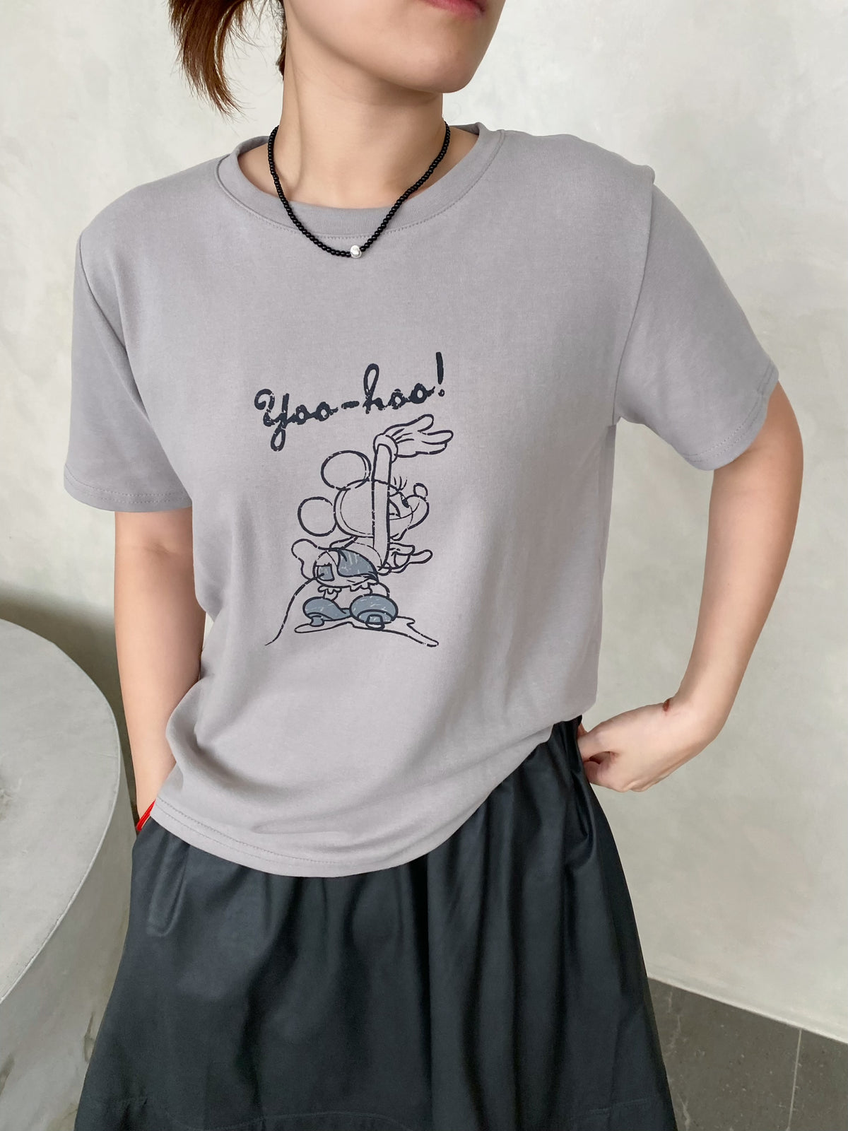 BASIC MICKEY TEE IN GREY