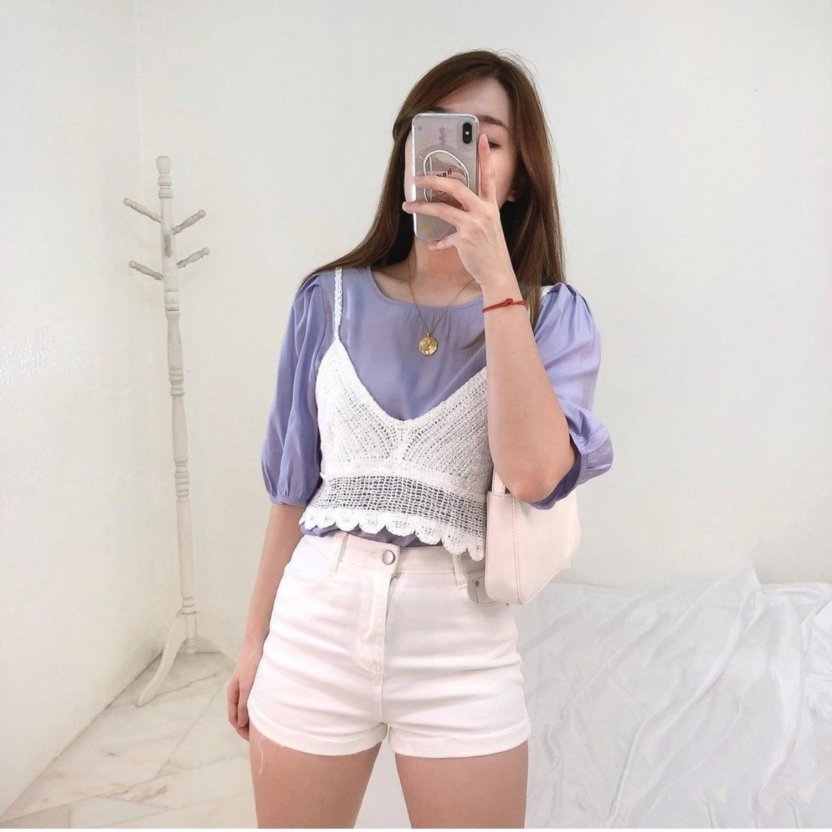 WHITE / BLACK SHORT