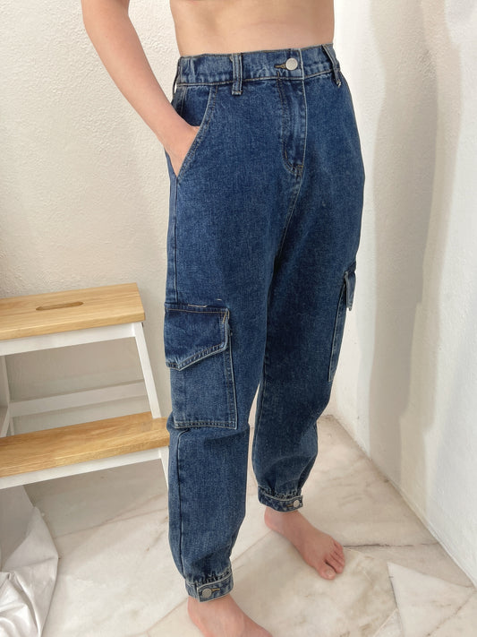 HIGHWAIST JEANS