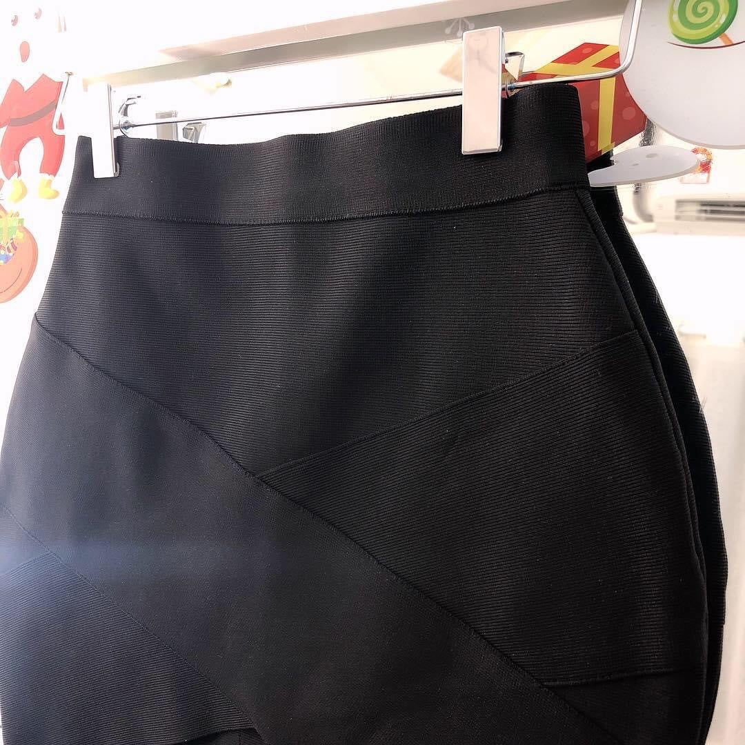 19 SIMPLE SKIRT