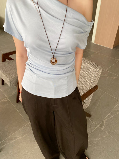 LONE LADY TOP IN BLUE