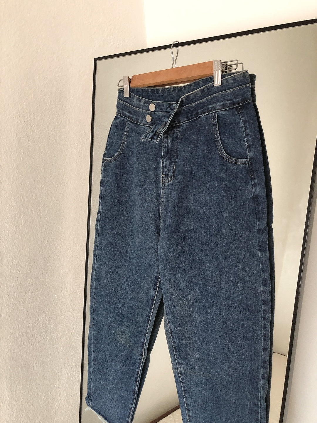 SALES ITEM (BOTTOM) 03