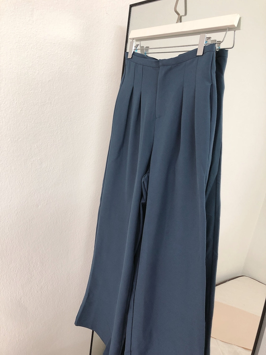 SALES ITEM (BOTTOM) 07