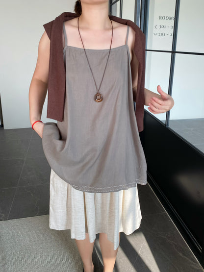 KITTY BROWN SINGLET TOP