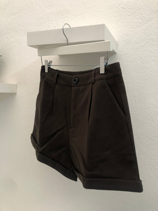 BROWN SHORT (L)