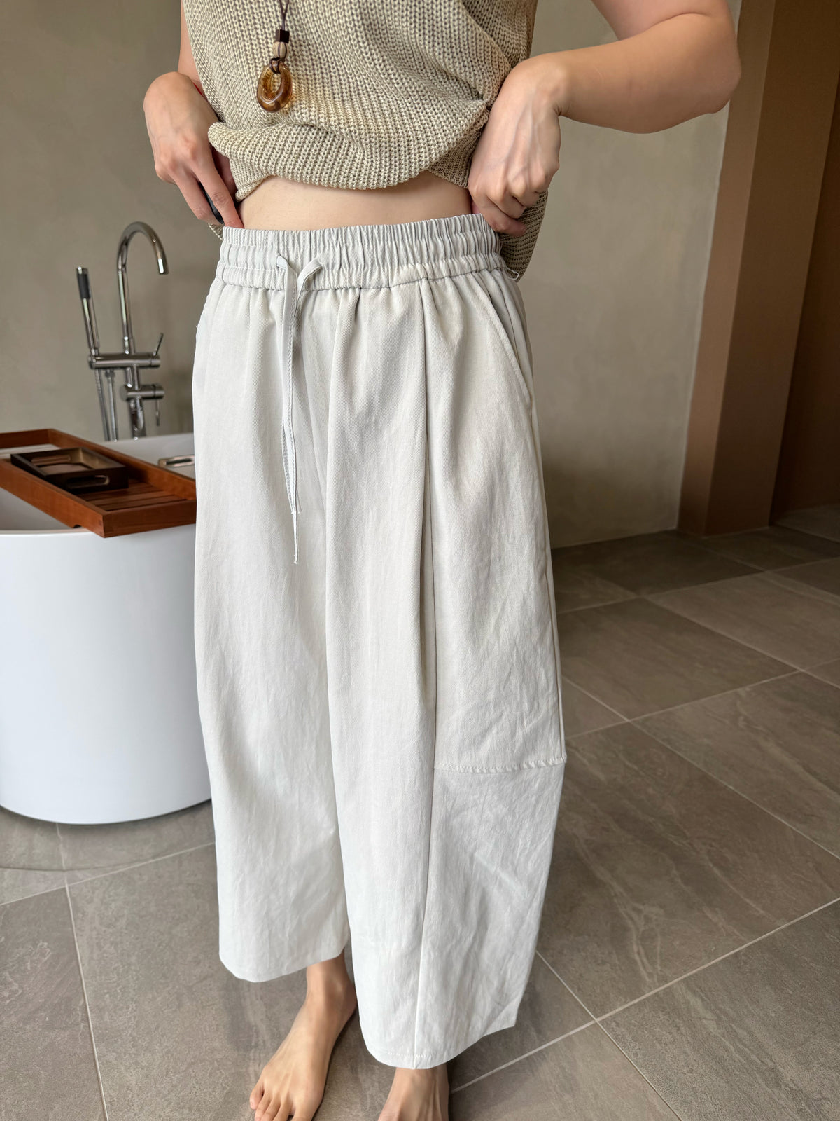 KELLY TROUSER IN BLACK/TEA WHITE
