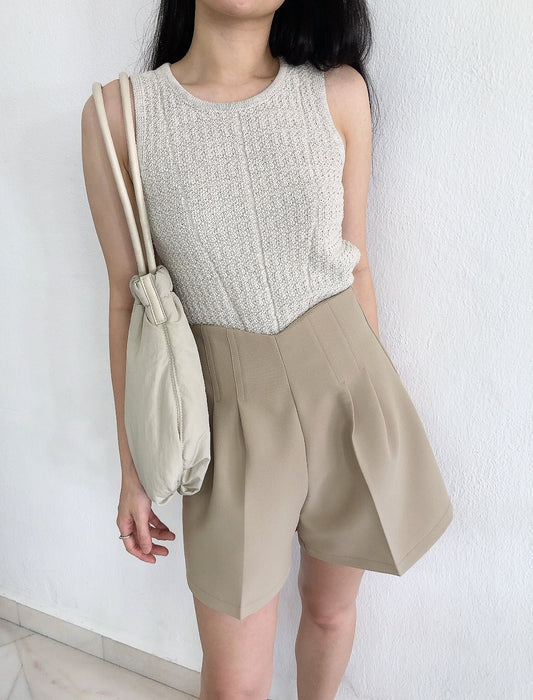 GIGI SHORT