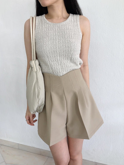 GIGI SHORT