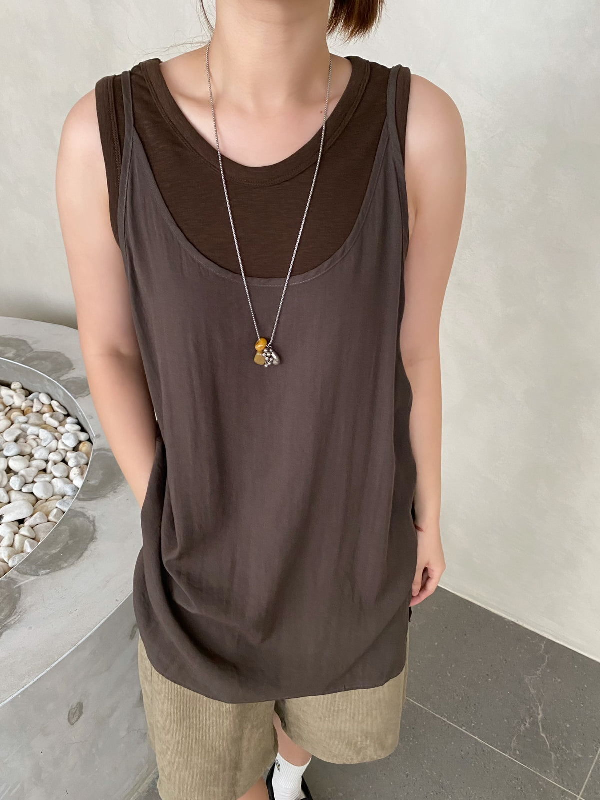 MIMI SINGLET SET (2 IN 1) IN BROWN