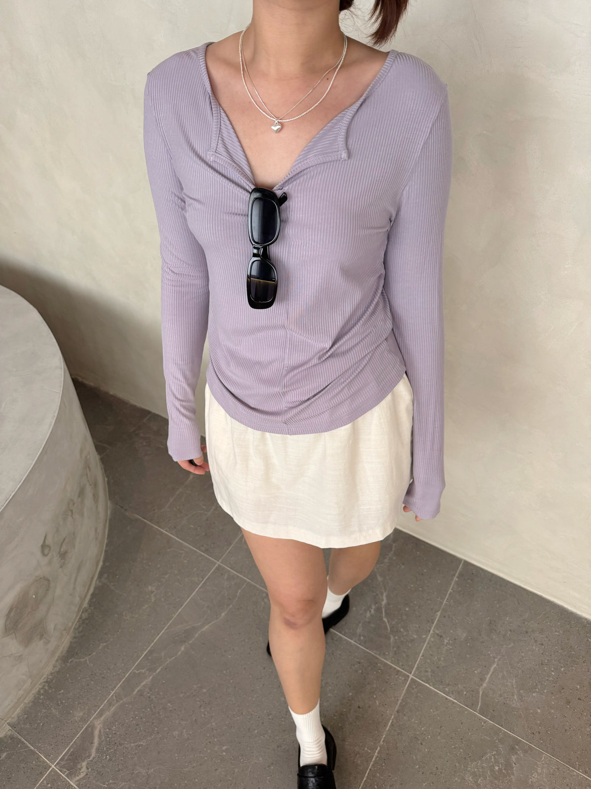 BASIC LONG SLEEVE TOP IN BEIGE/PURPLE