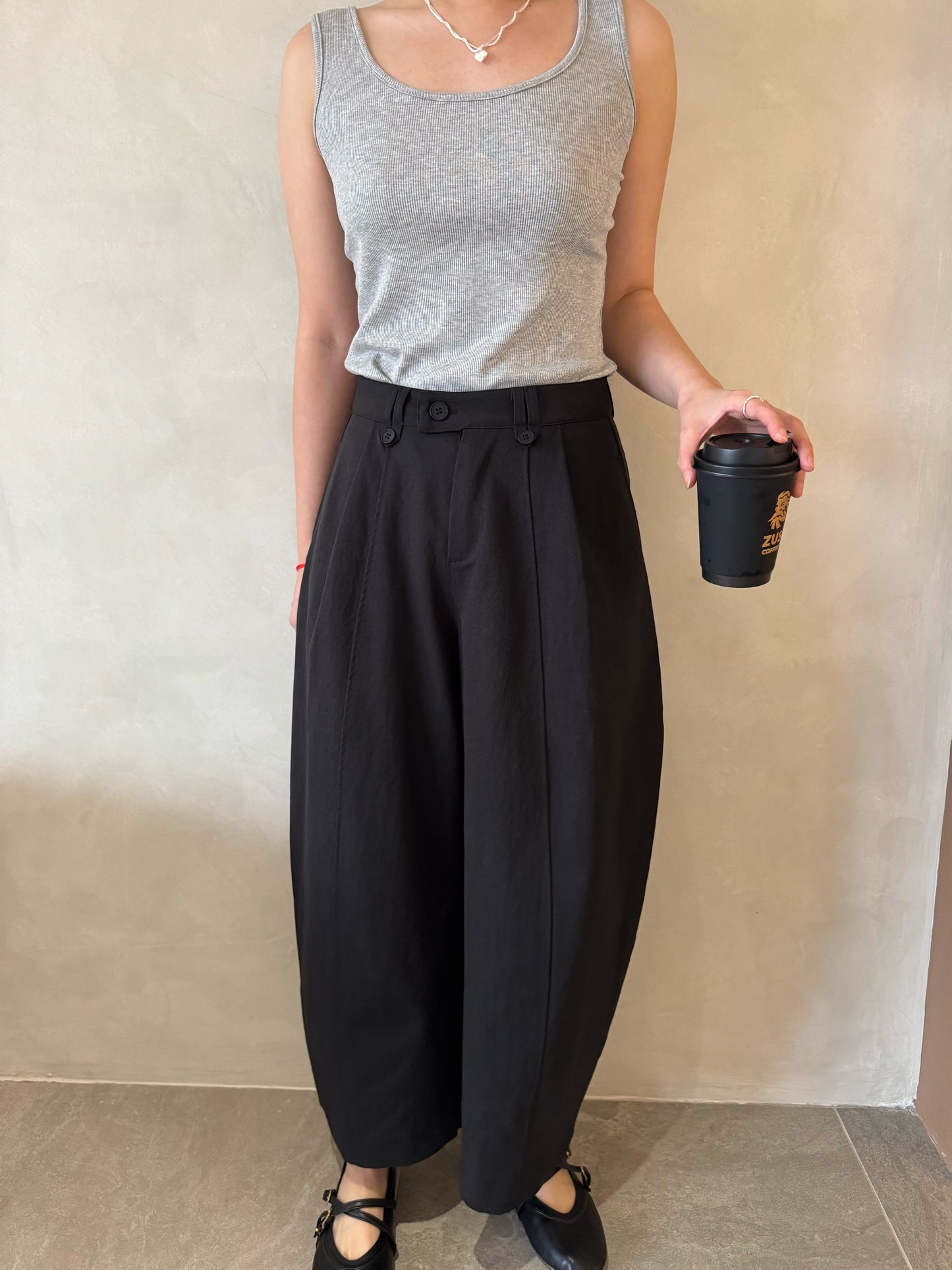 DENNIS BARREL TROUSERS IN BLACK/BROWN