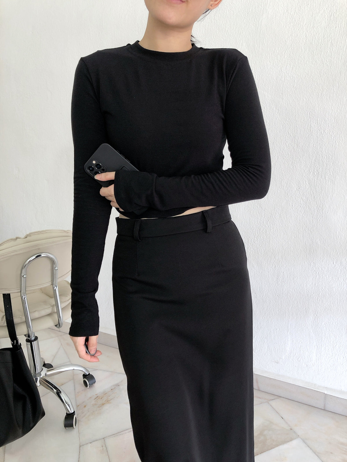 BLACK LONG SLEEVE TOP