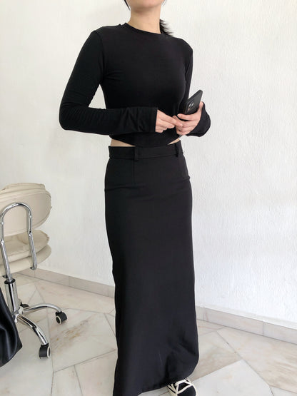 BLACK LONG SLEEVE TOP